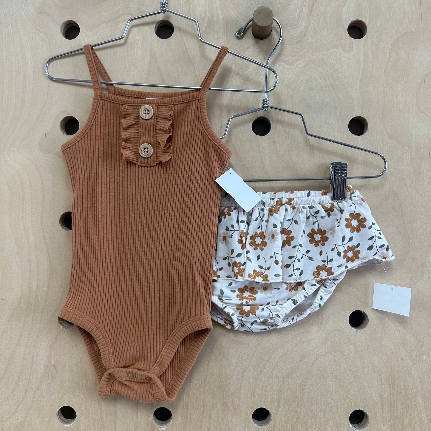 Tan+Cream Floral Outfit NEW!