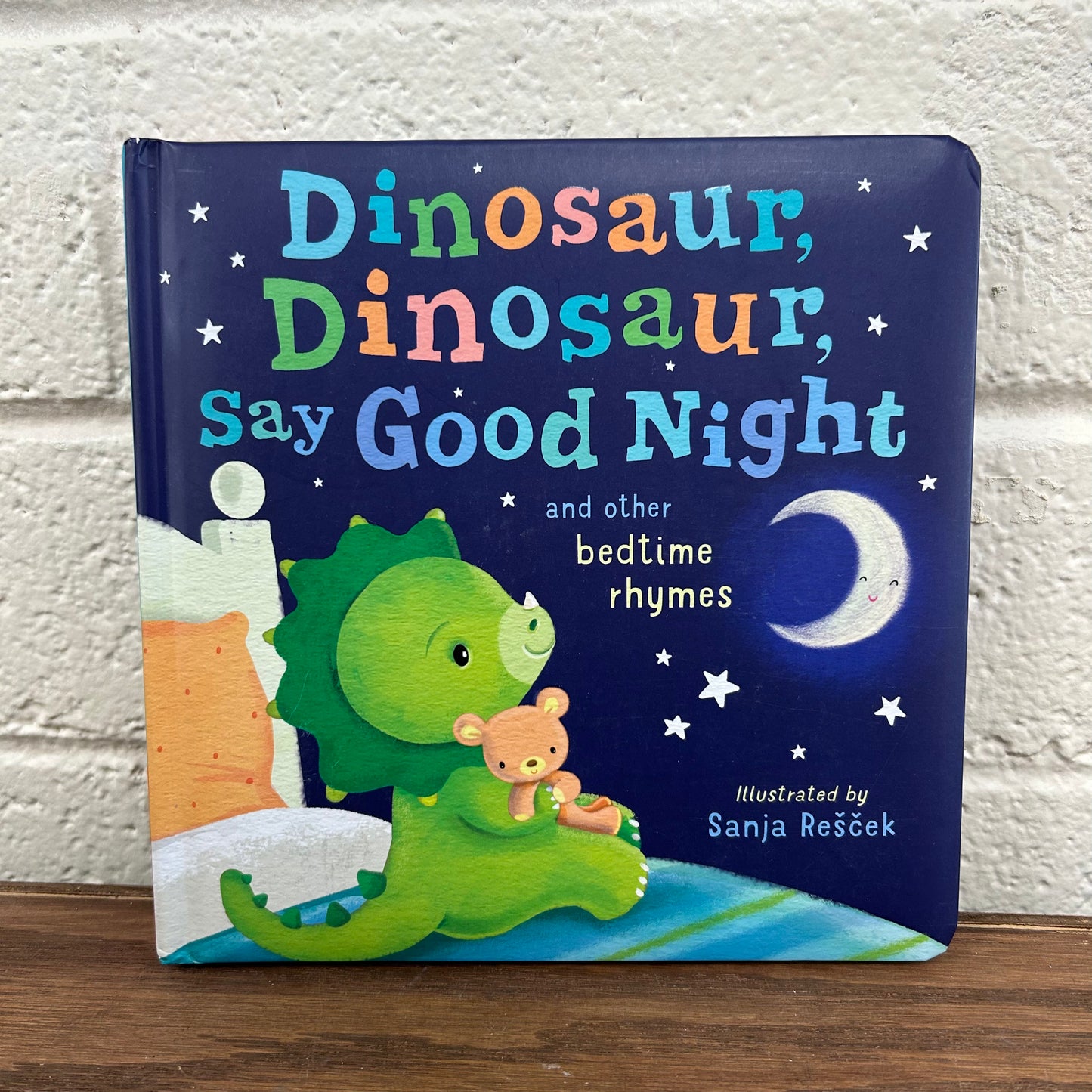 Dinosaur Dinosaur Say Goodnight