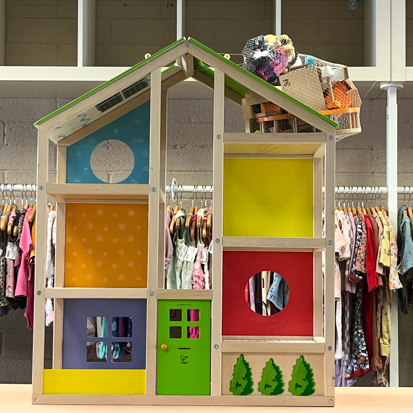 Furnished All Season Doll House