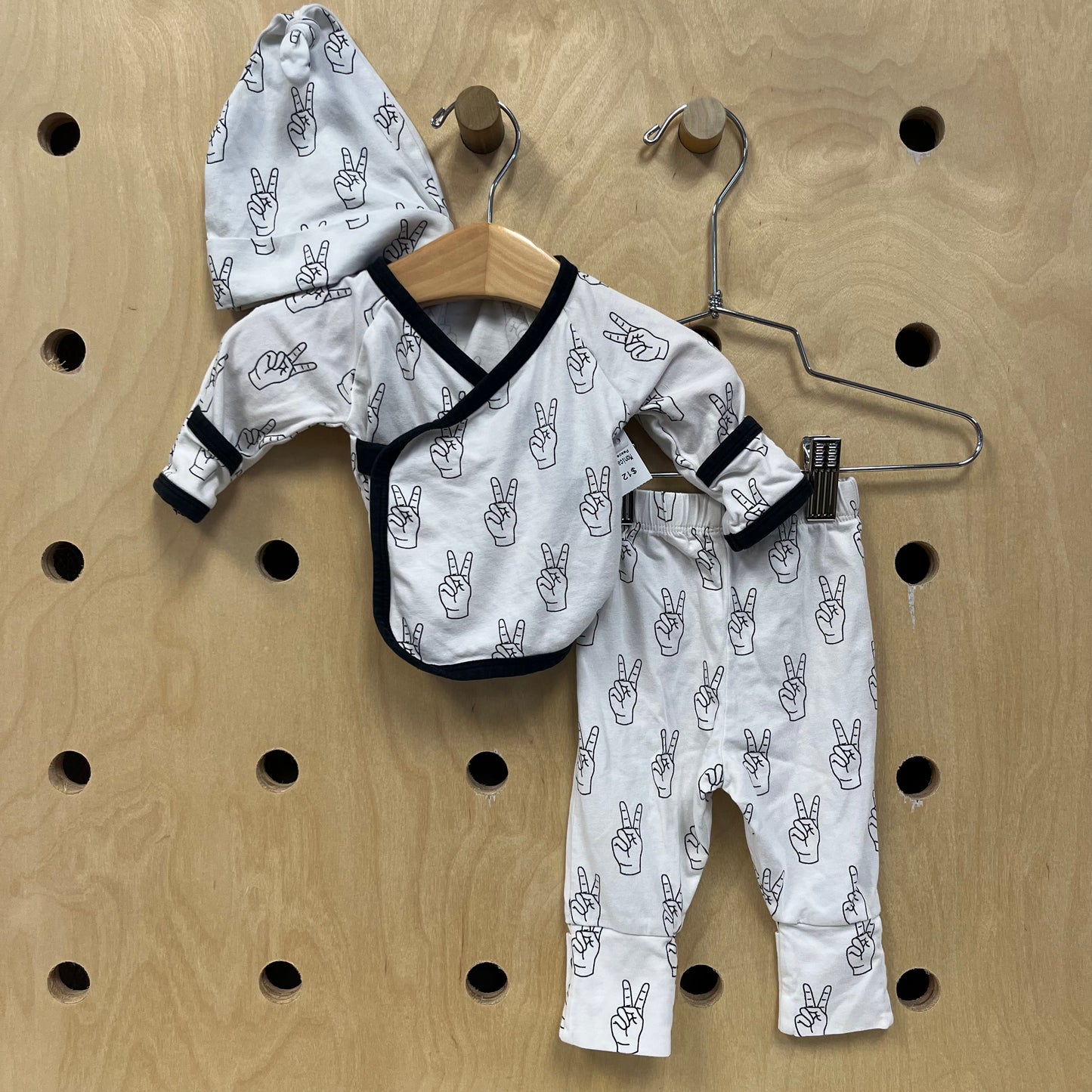 Peace Shirt Hat & Pant Set