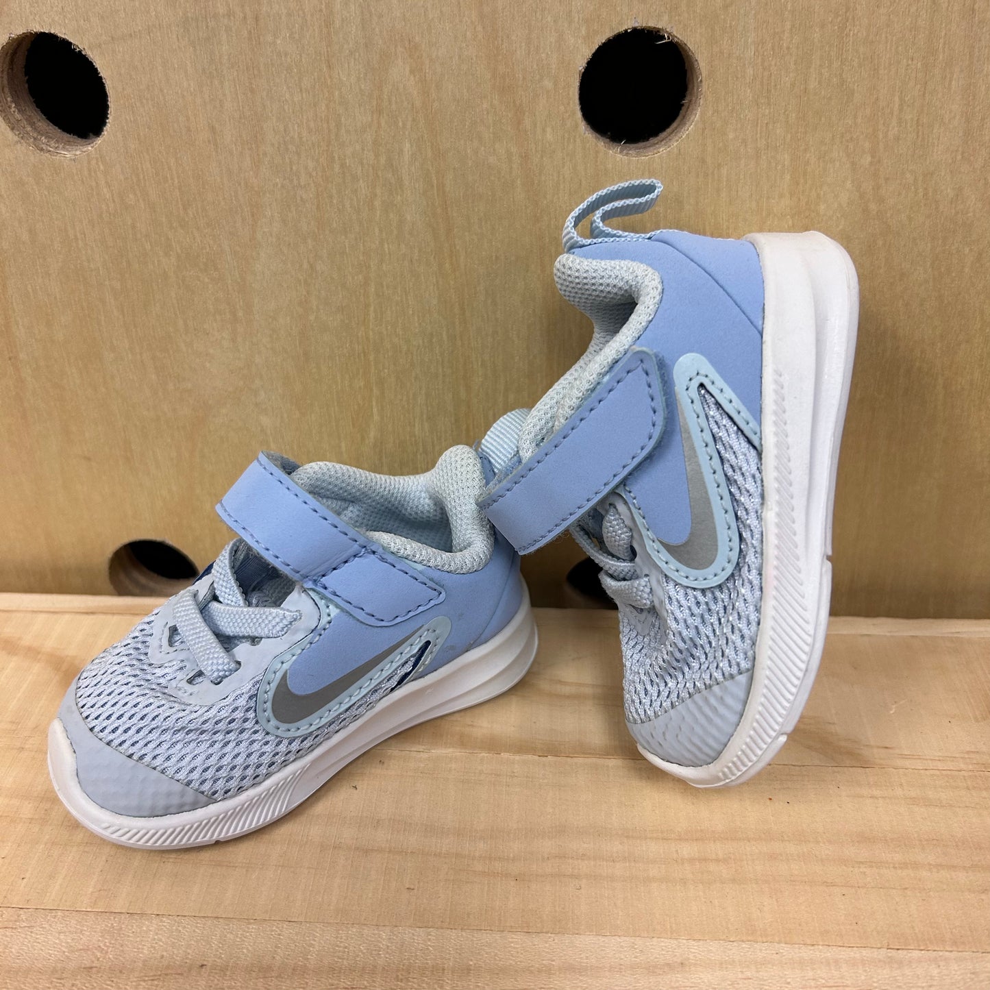 Periwinkle Downshifter Sneakers