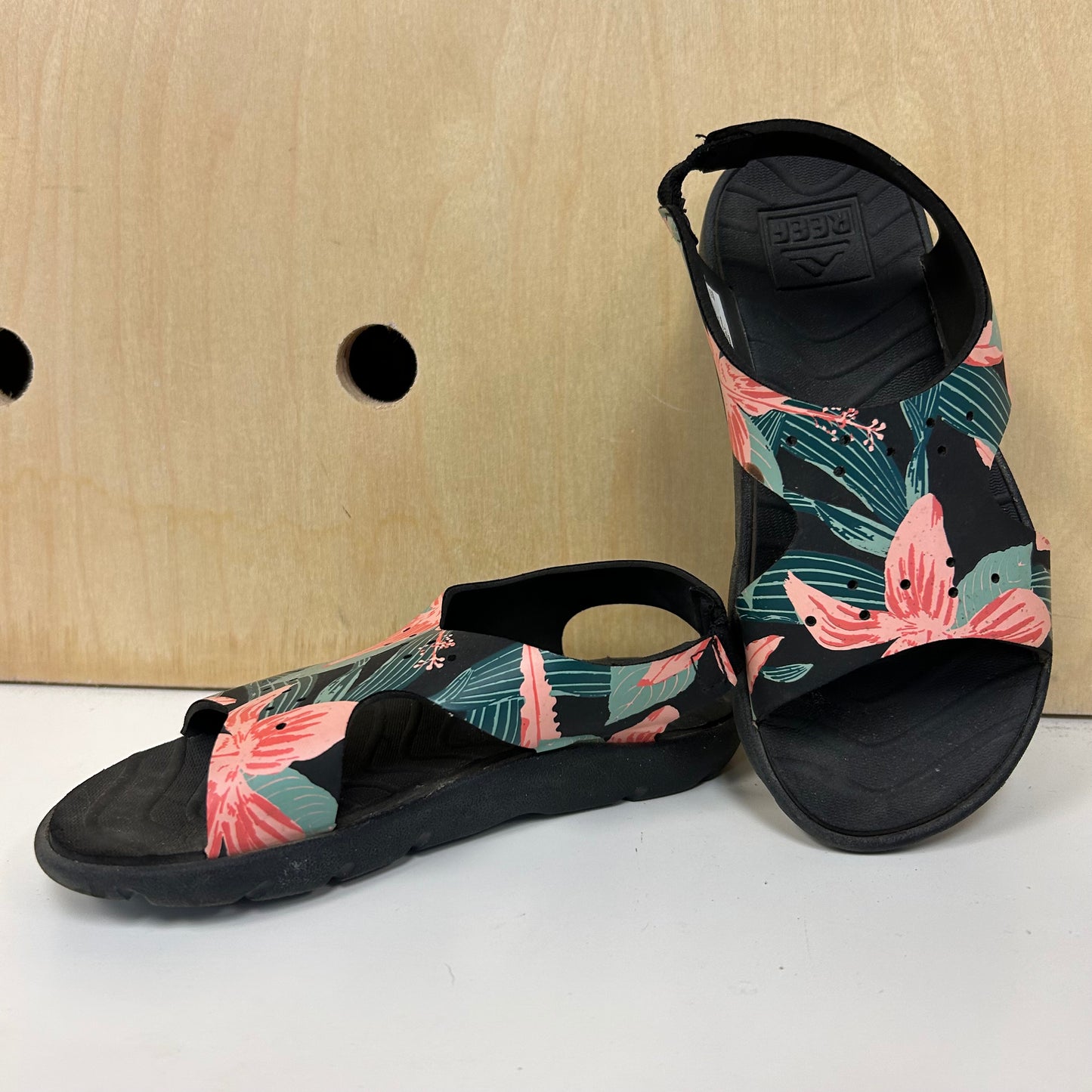 Black Tropical Sandals