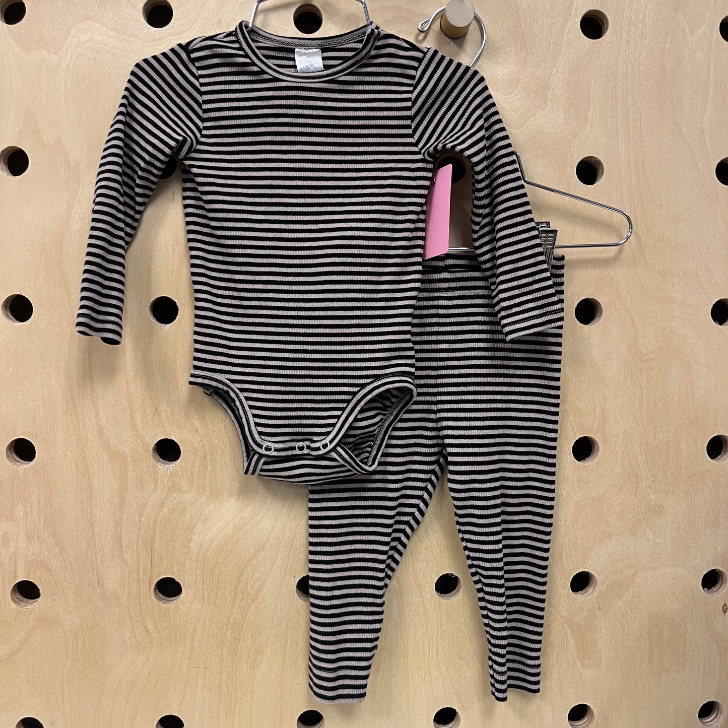 Tan+Black Ribbed Outfit