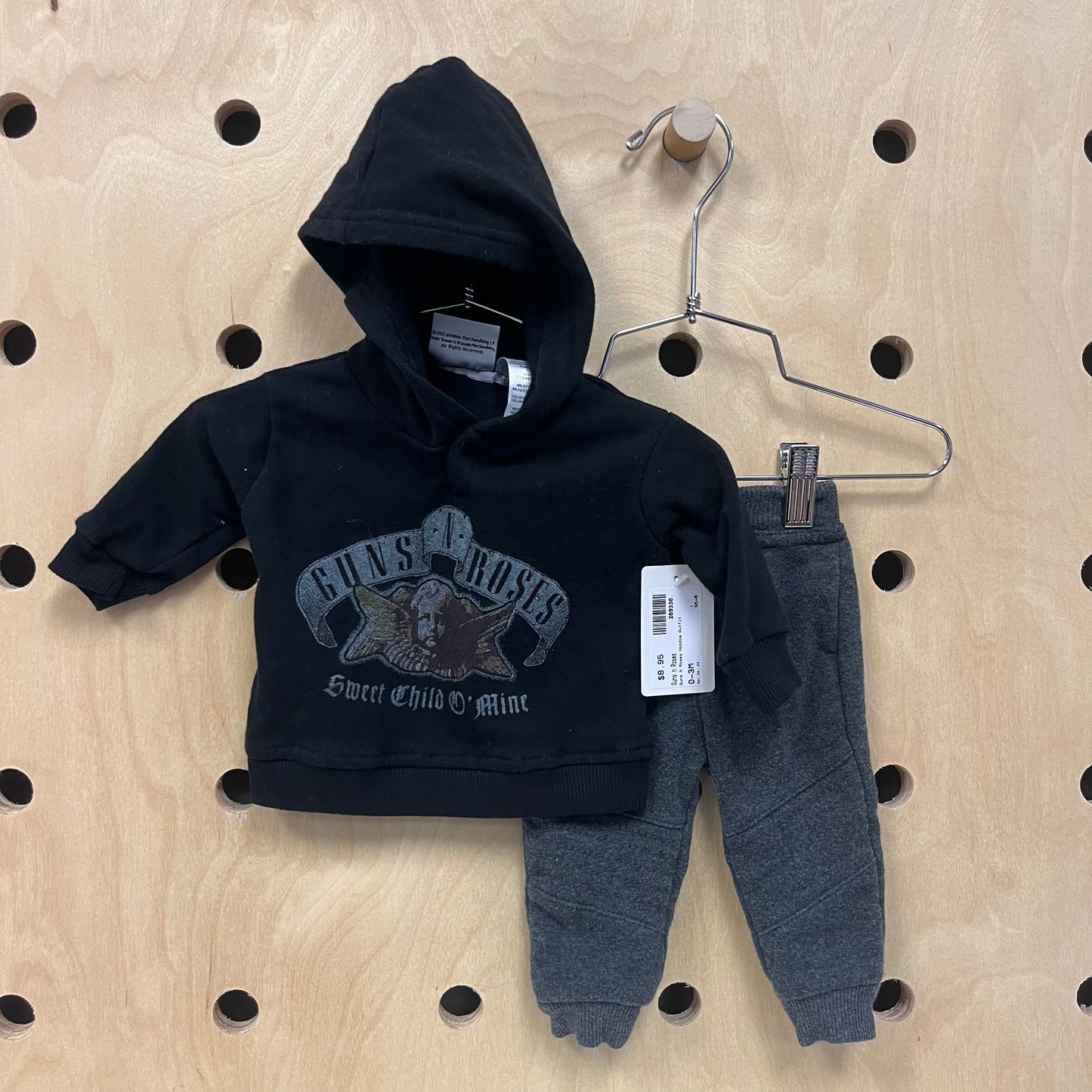 Guns N Roses Hoodie Outfit