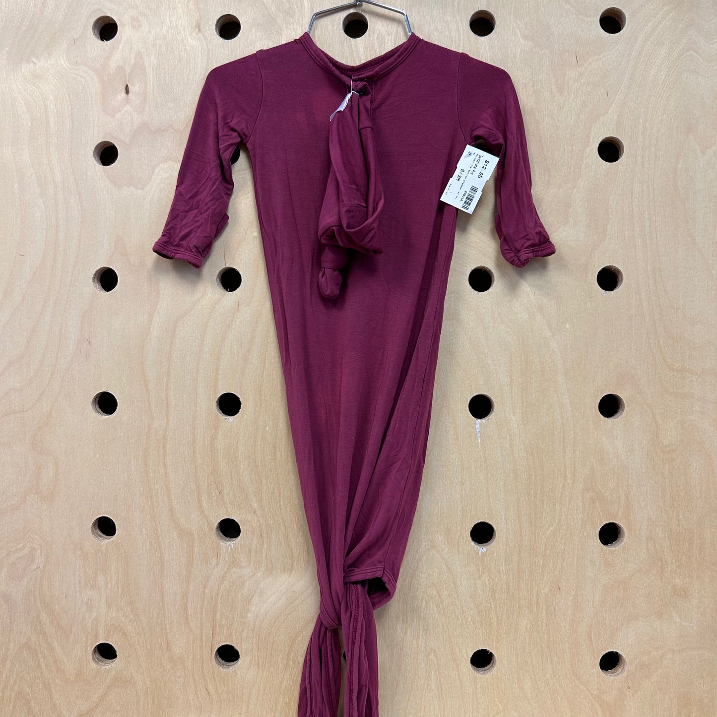 Maroon Tie Bottom Sleeper w/ Hat