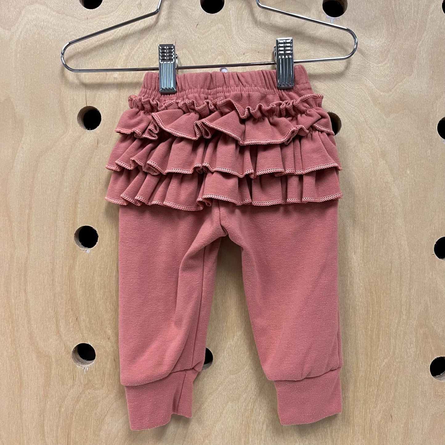 Clay Ruffle Butt Joggers