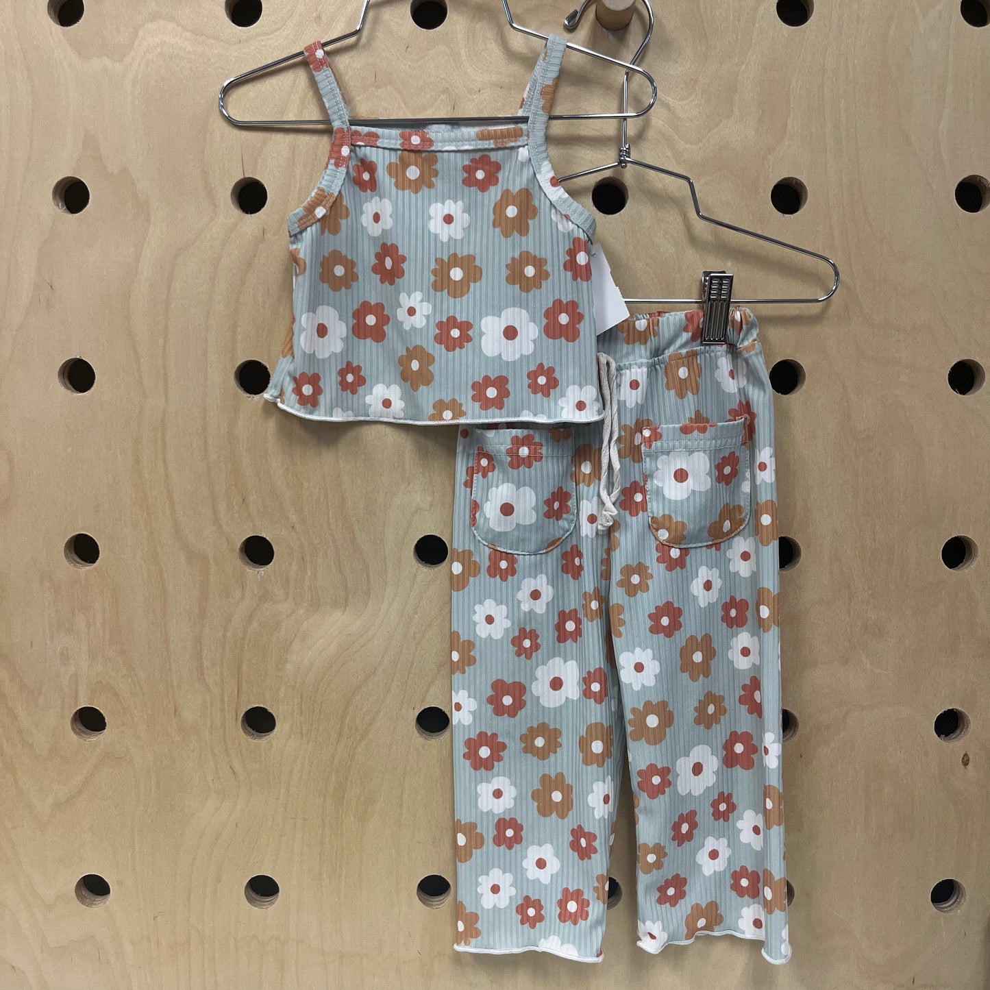 Blue Retro Floral Outfit