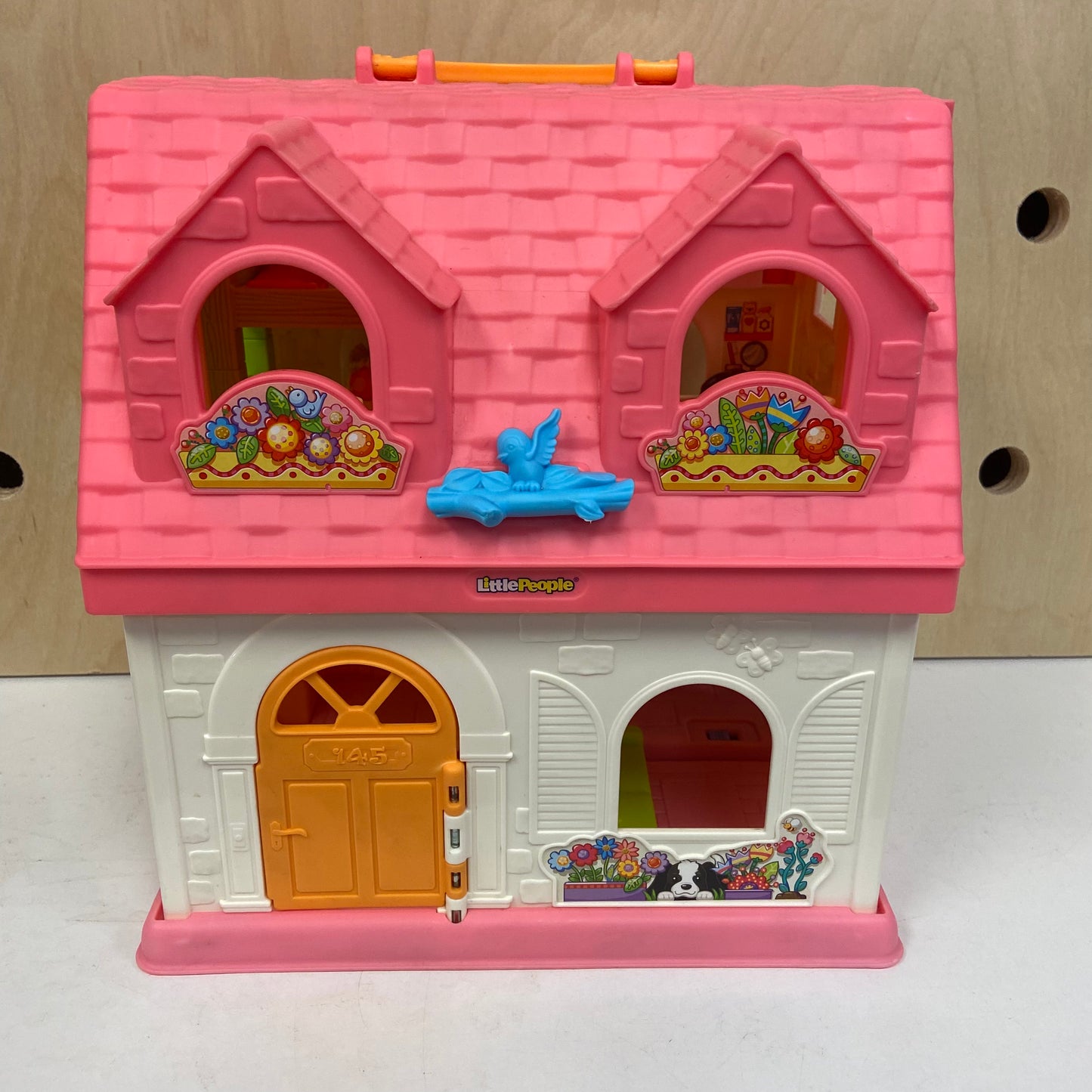 Surprise & Sounds Dollhouse