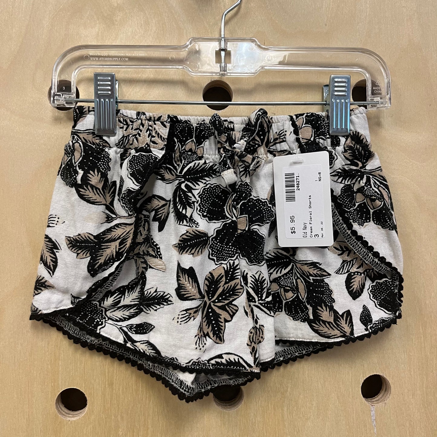 Cream Floral Shorts