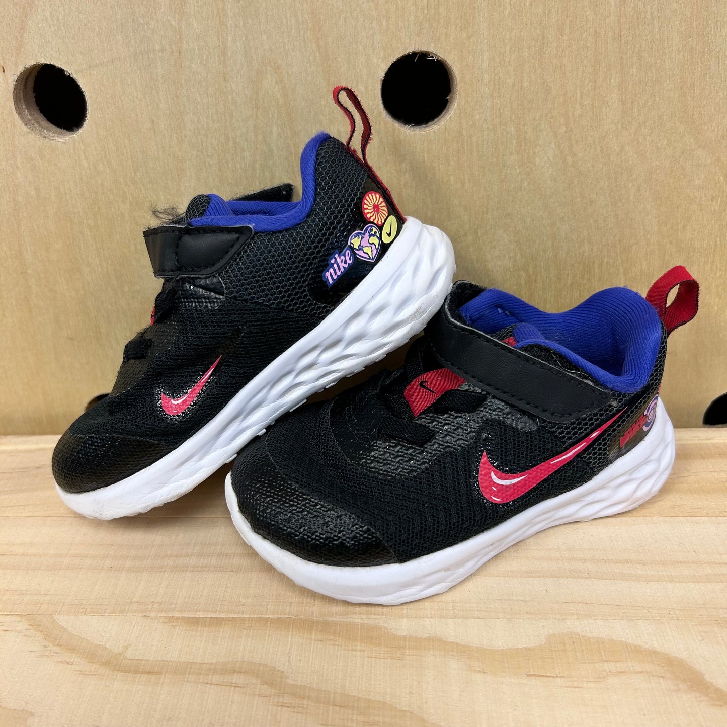 Black Revoluton 6 Sneakers