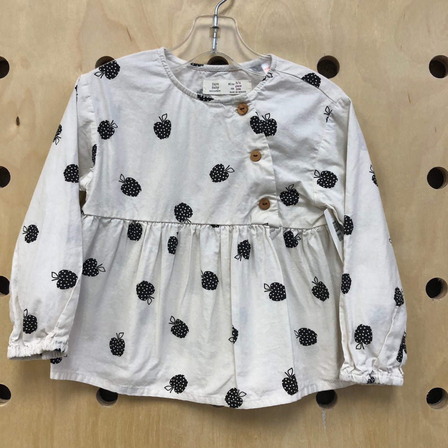 Blk+Wht Apples Kimono Top