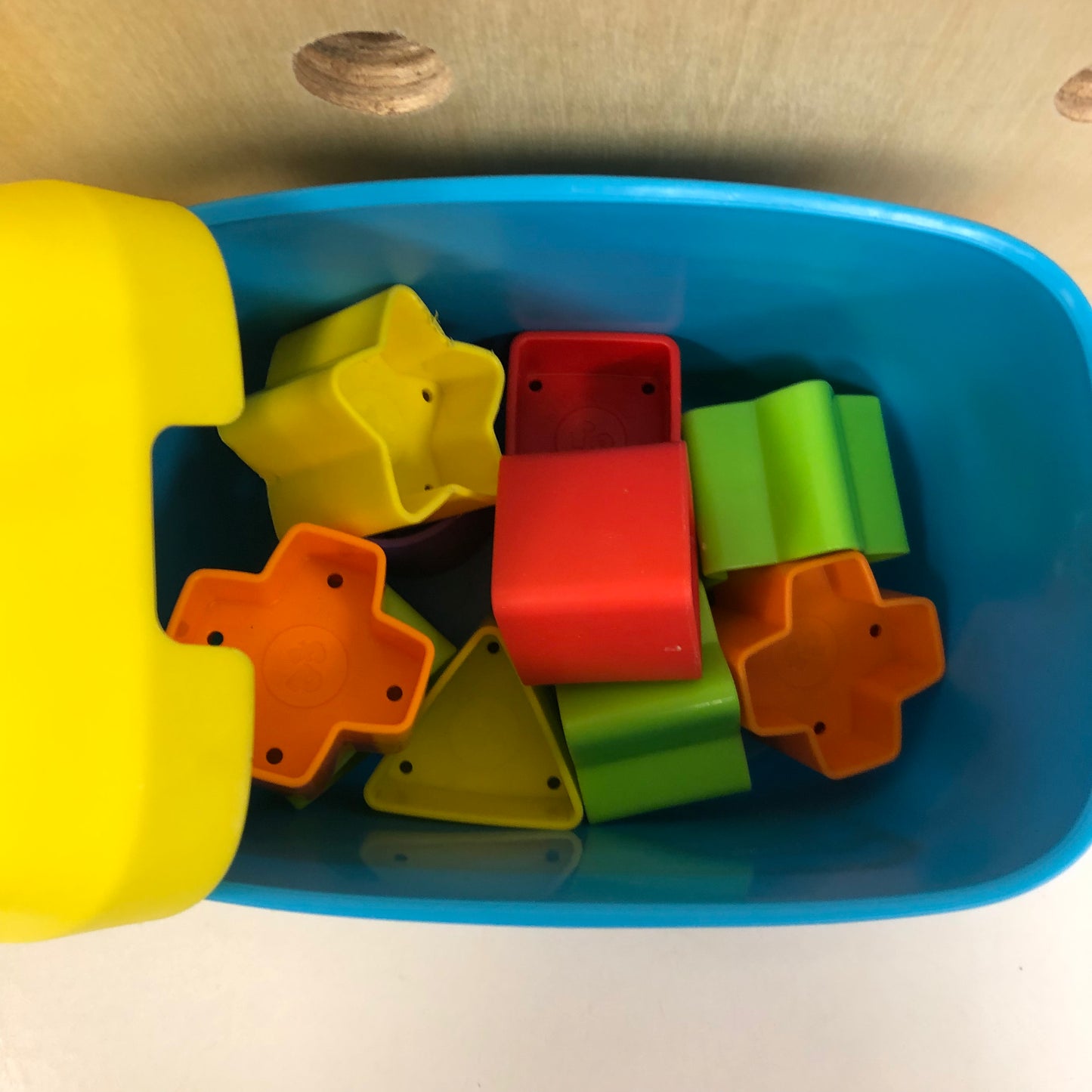 Shape Sorter Bucket