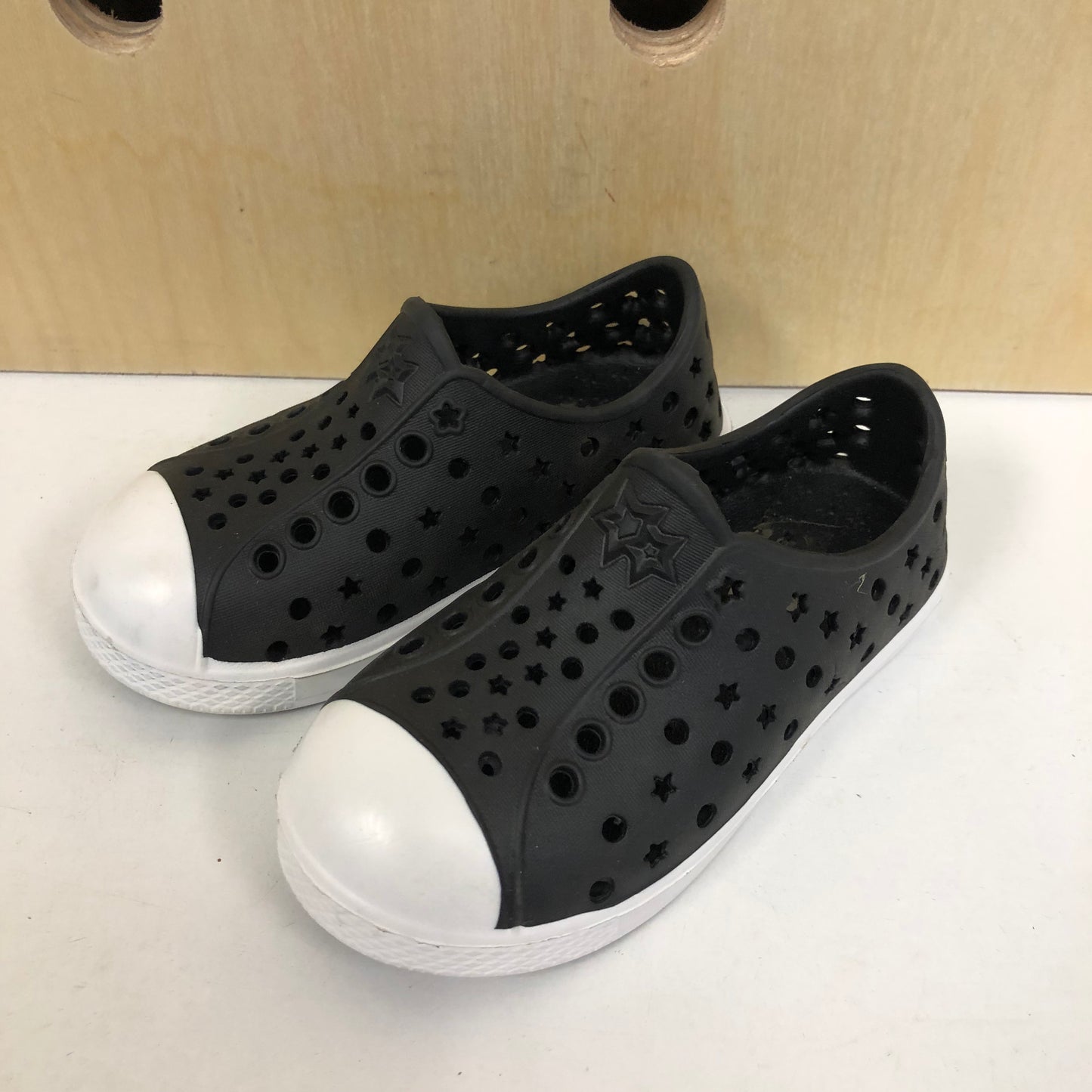 Black + White Slip Ons NEW!