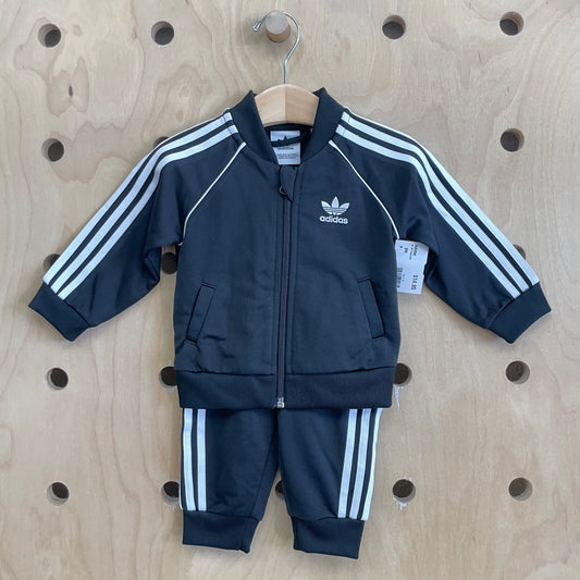 B+W Track Suit