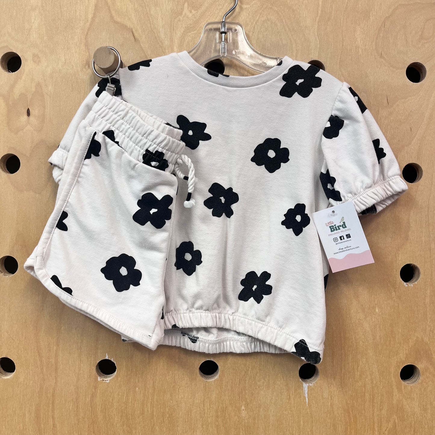 Cream + Black Floral Outfit