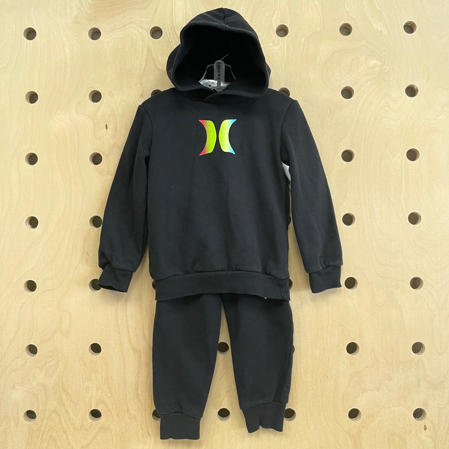 Black Colorful Logo Fleece Outfit