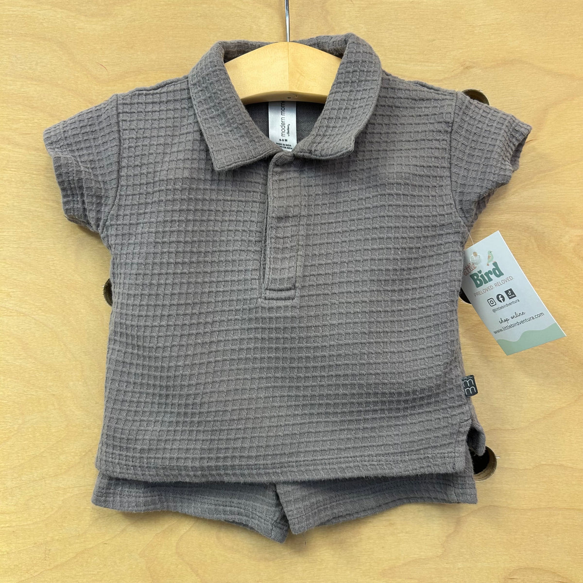 Grey Waffle Snap Polo Outfit