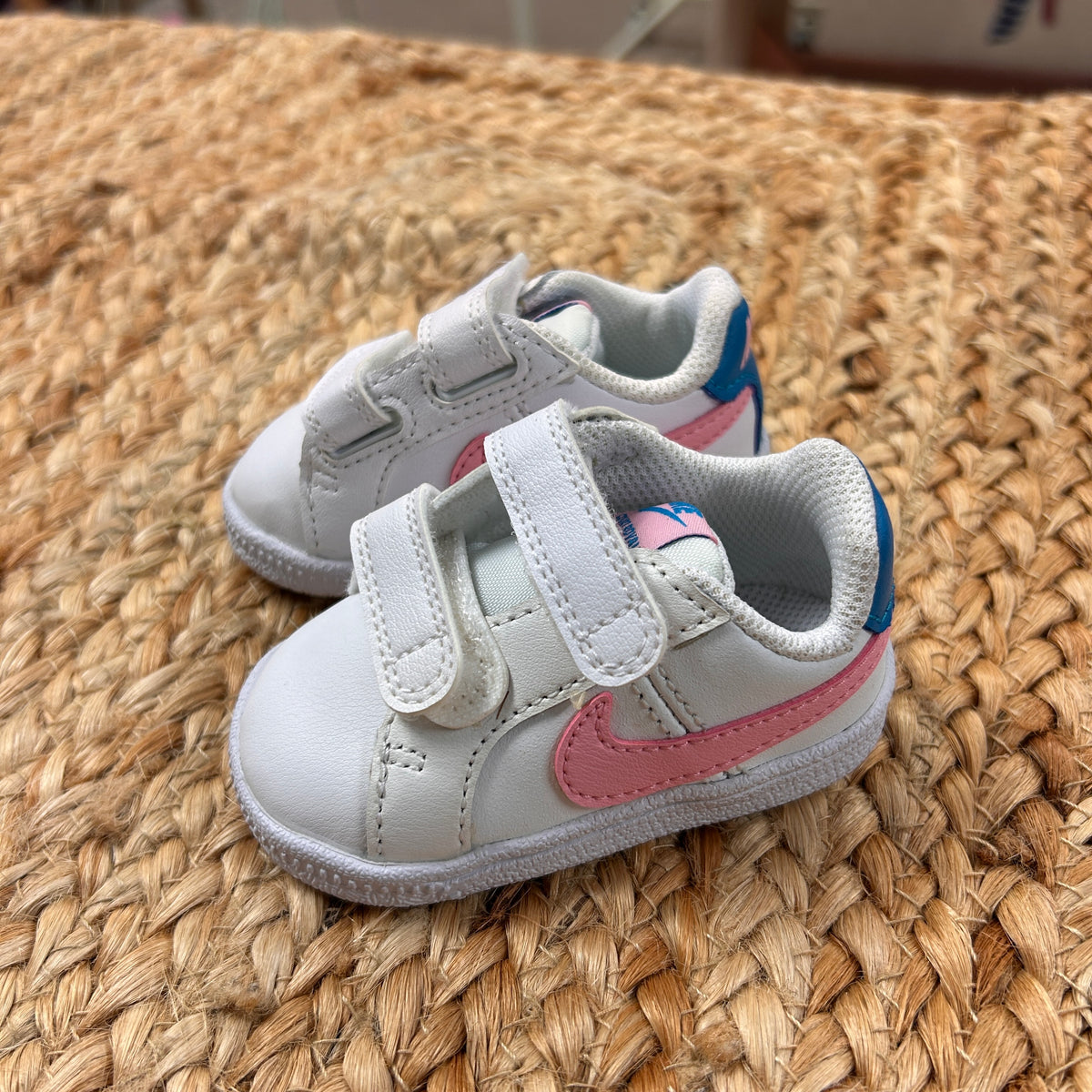 White/Pink Court Royale Sneakers