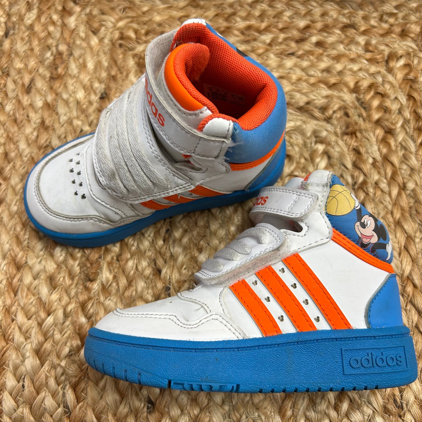 Hoops Mid 3 Mickey Sneakers