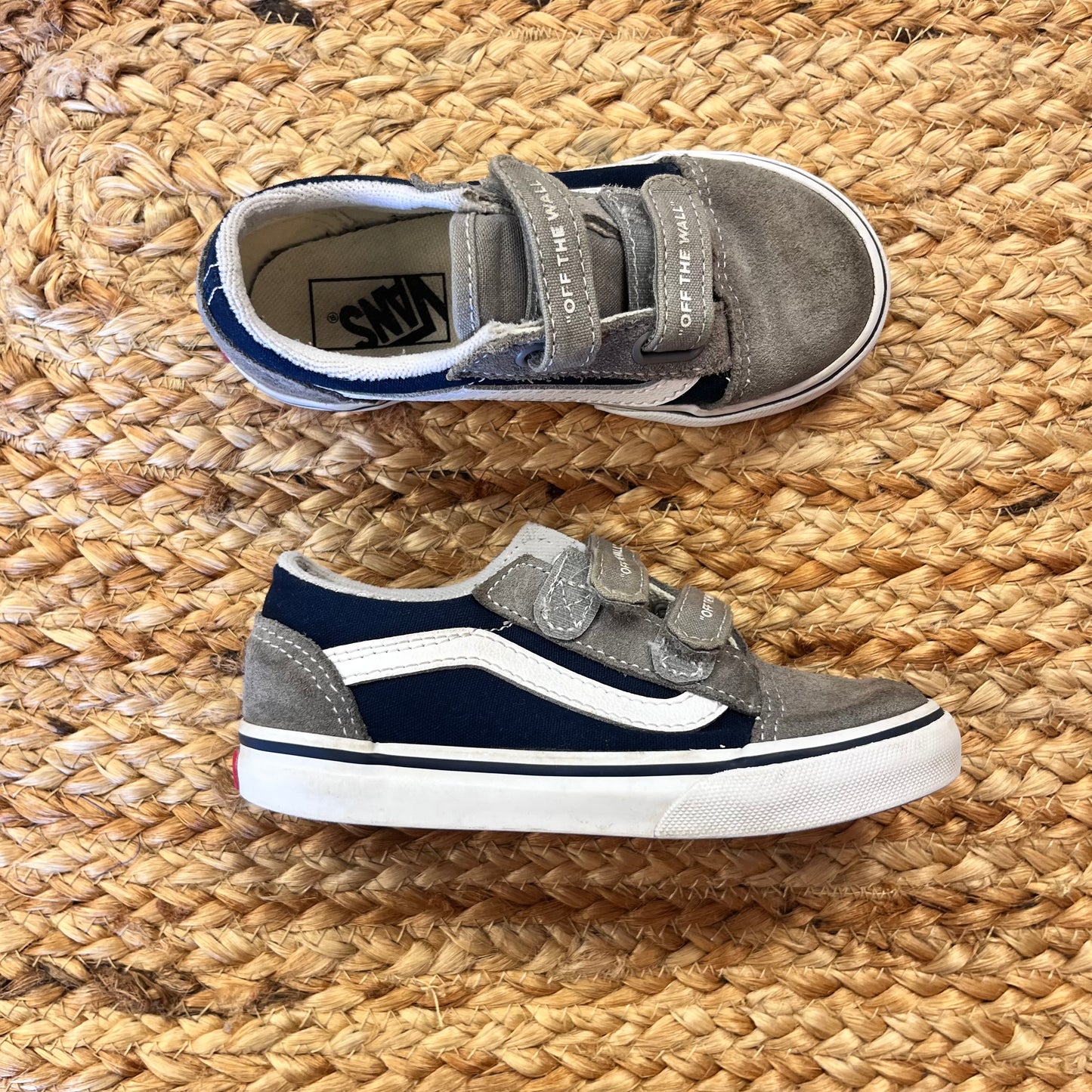 Grey 'Off The Wall' V Skate Sneakers