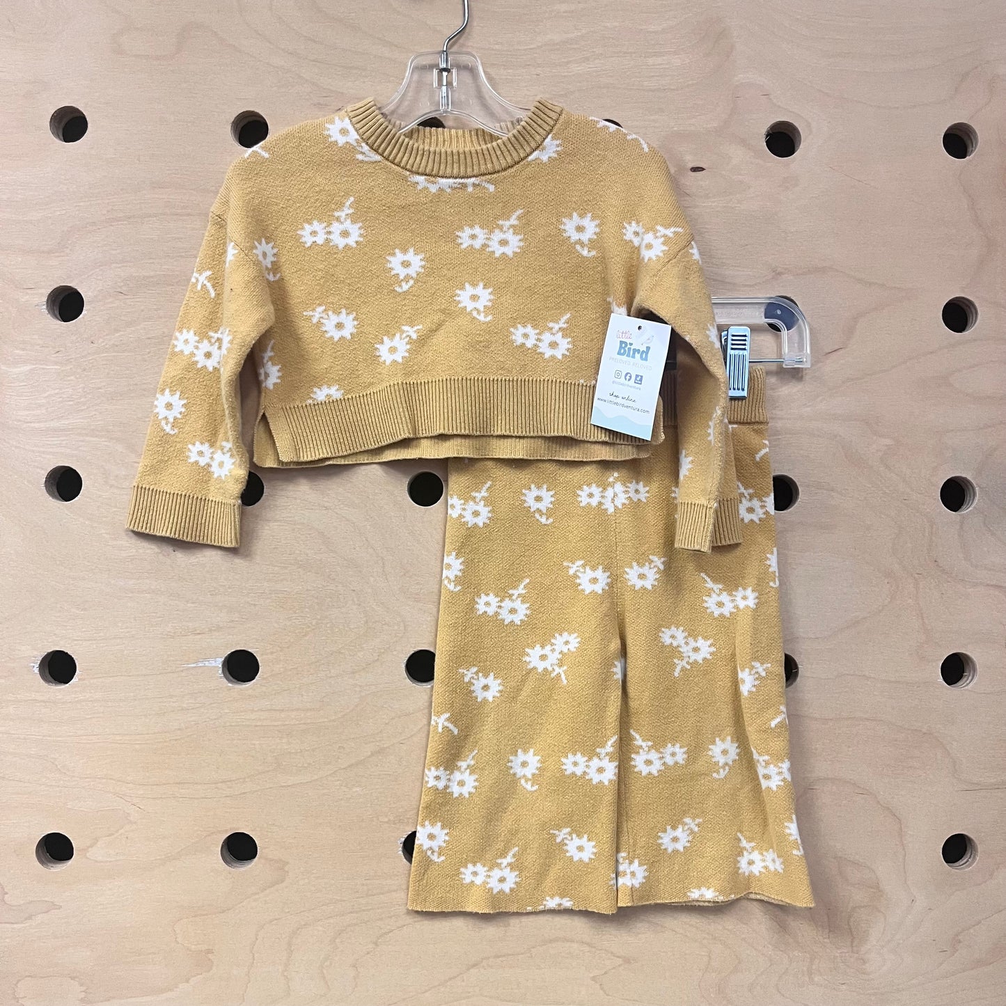 Yellow/White Flowers Cotton Outfit
