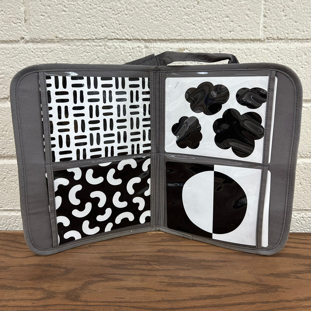 High Contrast Card Stand