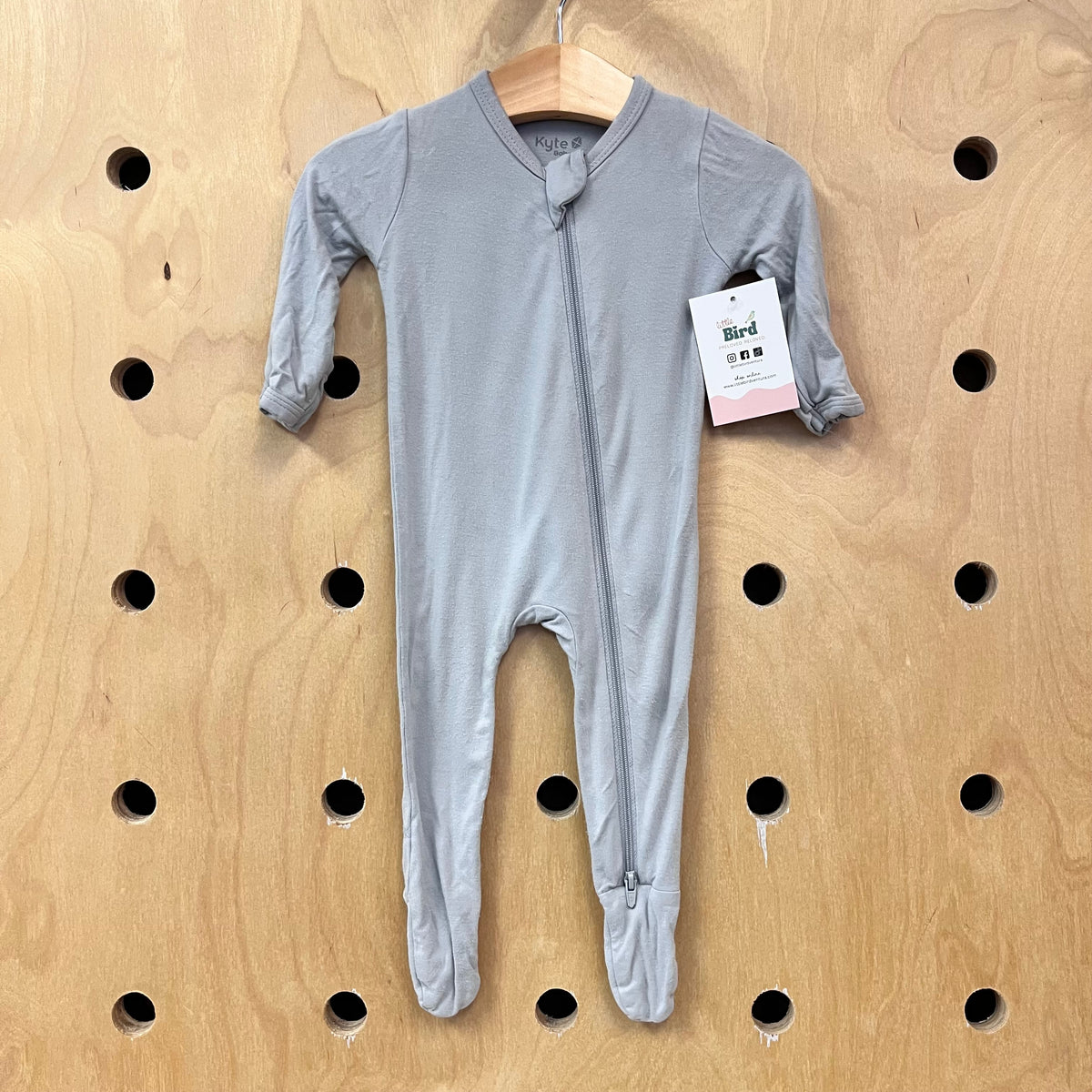 Grey Bamboo Zip Footies
