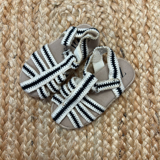 B & W Crochet Fisherman Sandals