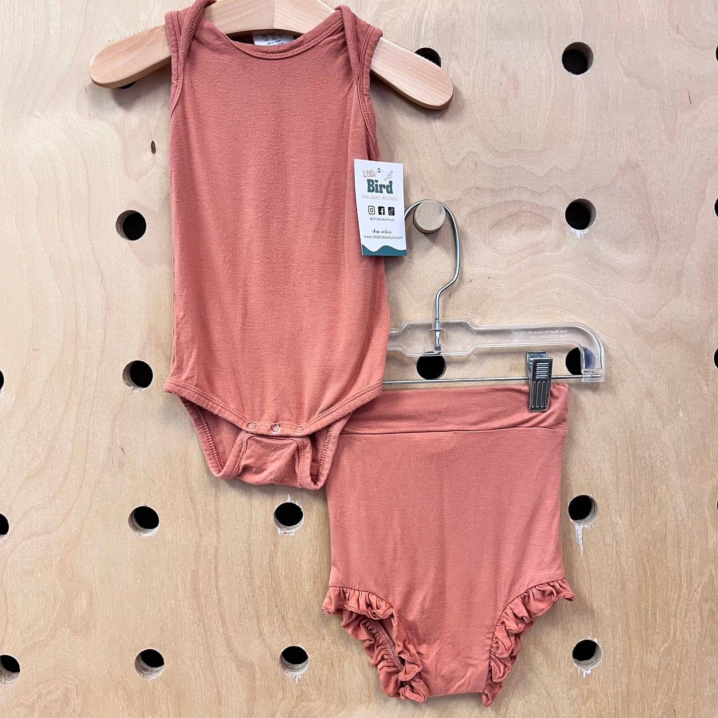 Terracotta Bamboo Outfit