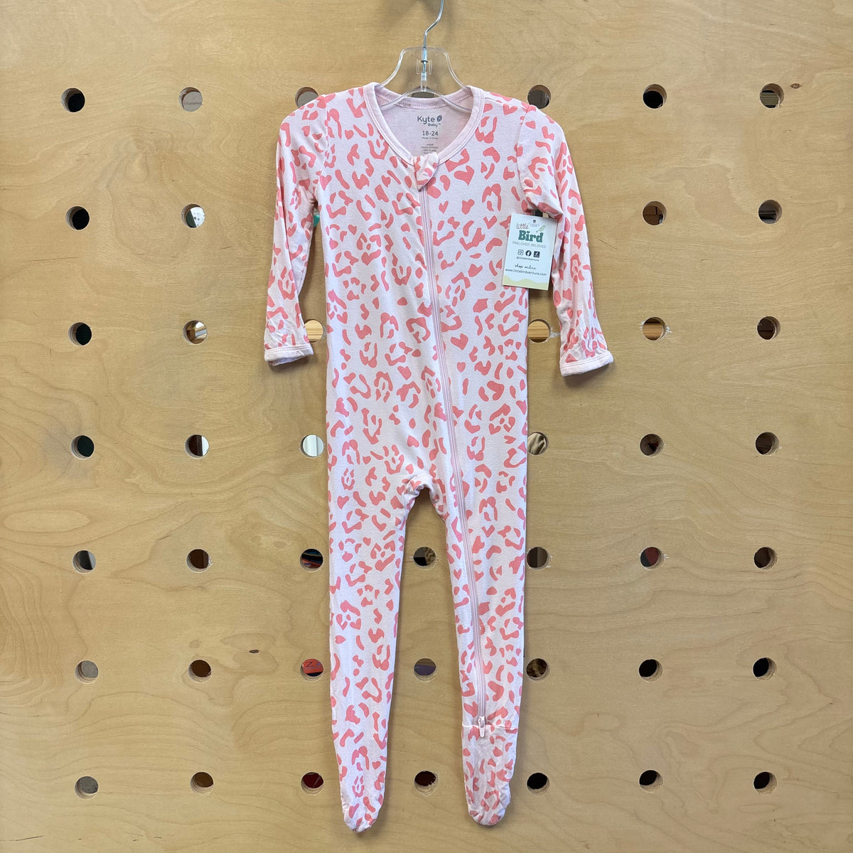 Pink Cheetah Print Bamboo Footies