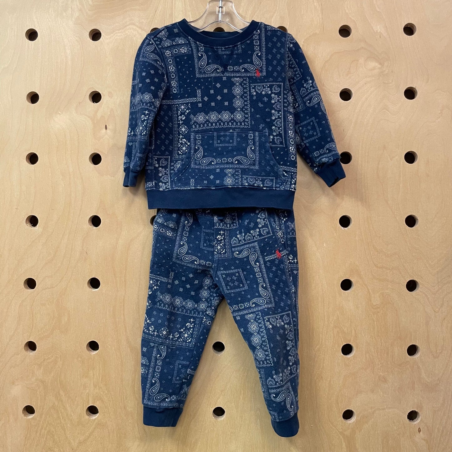 Blue Paisley Fleee Outfit