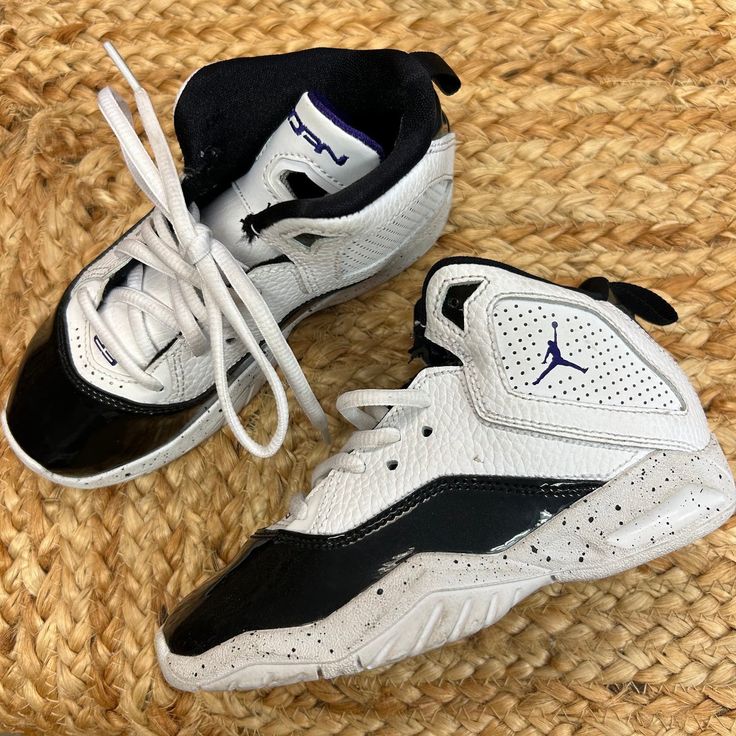 B Loyal Mid Tops