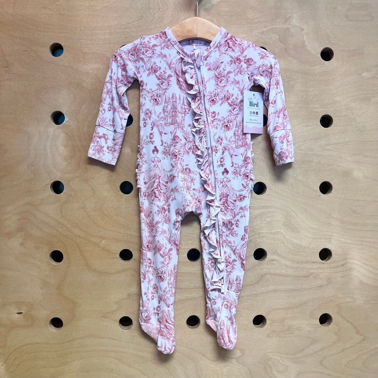 White/Pink Fairy Tale Bamboo Footies