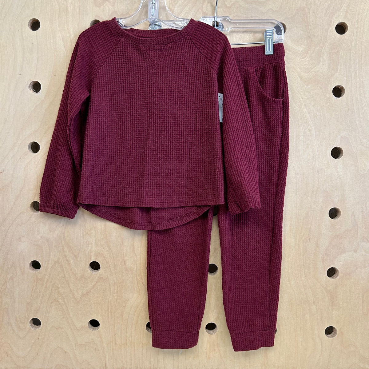 Cranberry Thermal Outfit