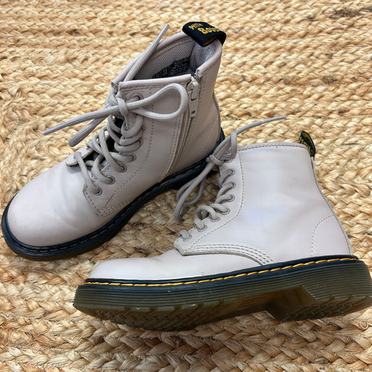 Beige Air-Wair Zip-Up Boots