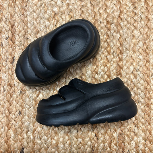 Black Sport Yeah Chunky Clogs