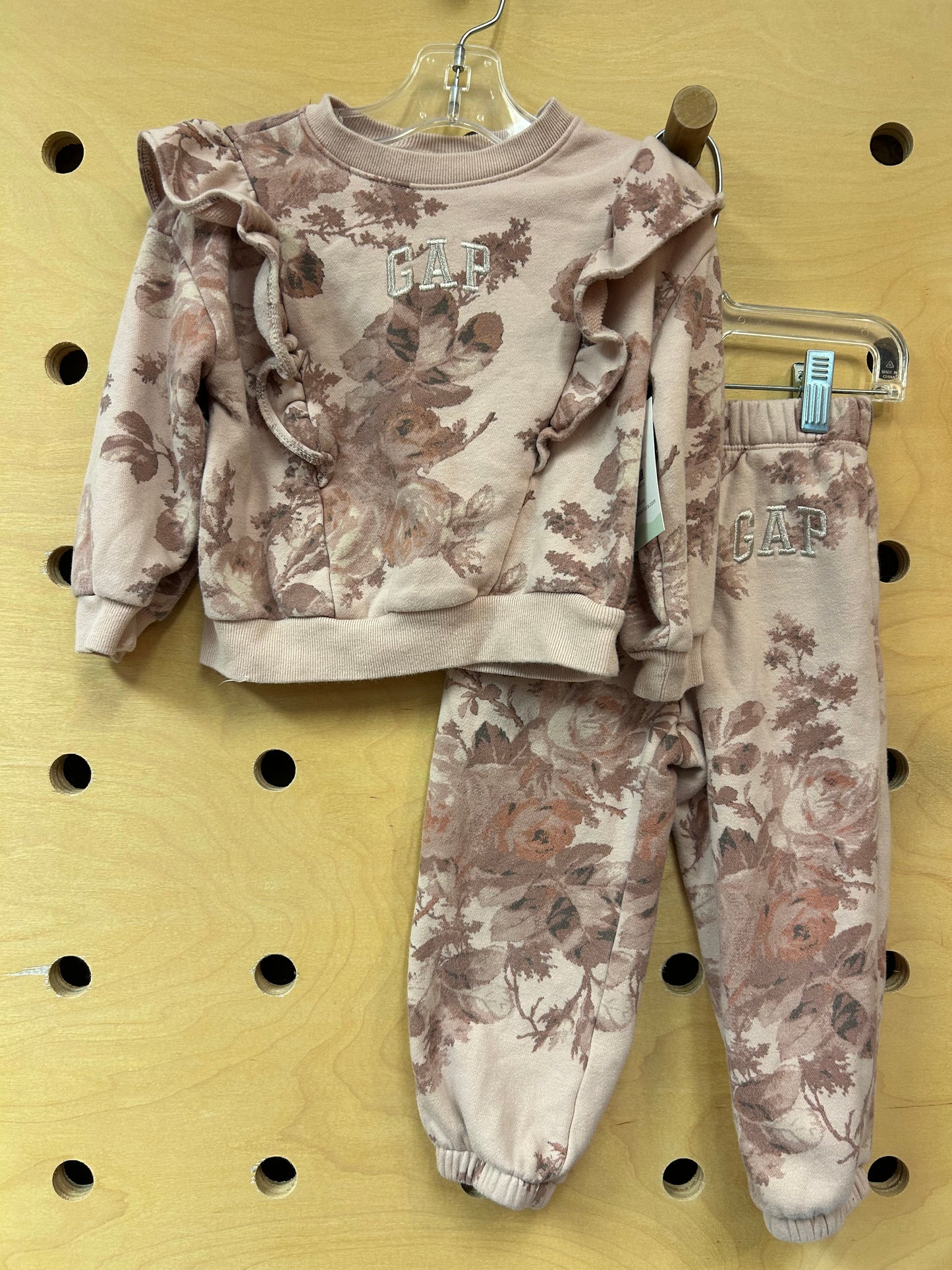 Floral Logo Joggers Outfit