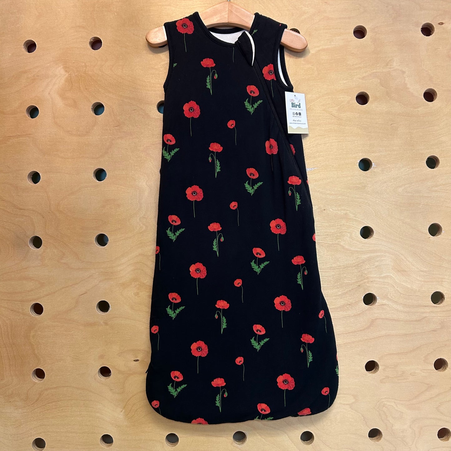 Black & Red Poppies 1.0 Tog Sleep Sack