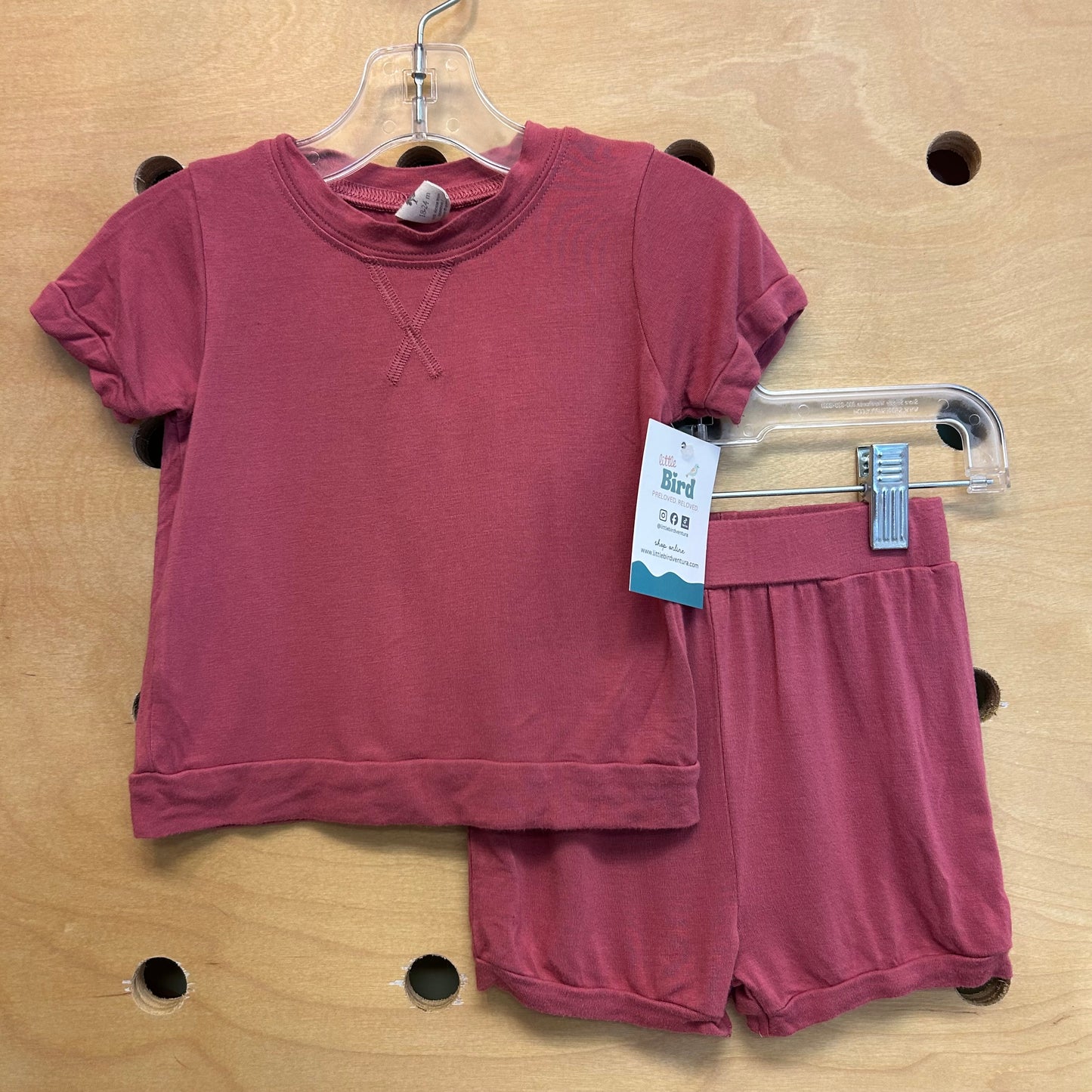 Bamboo Salmon Outfit
