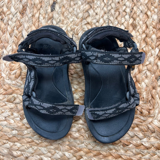 Black & Grey Sandals