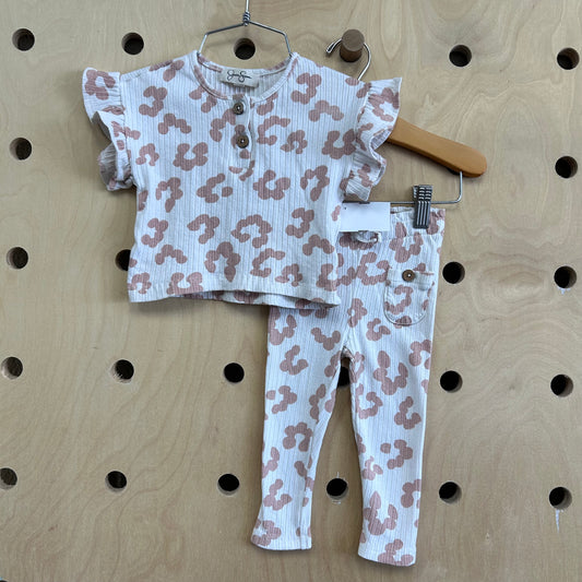 White Ribbed Floral Outfit