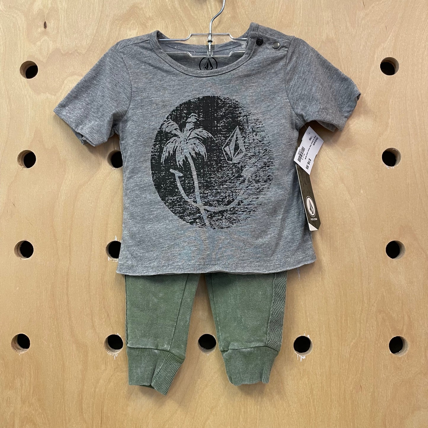 Grey & Green Palm Scene Outfit NEW!