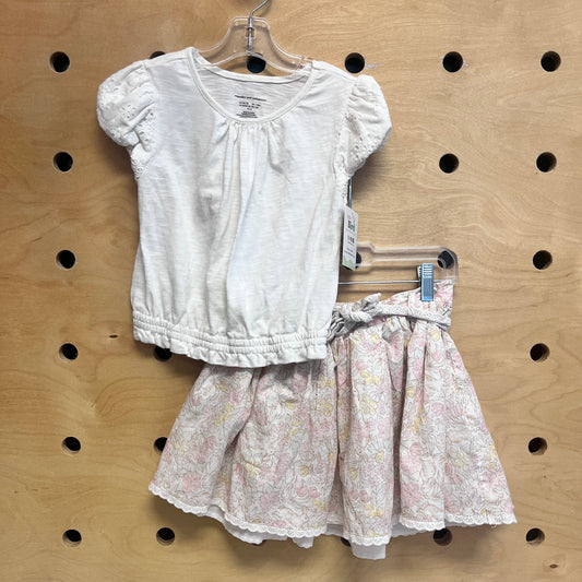 White Lace Sleeve/Floral Skirt Outfit