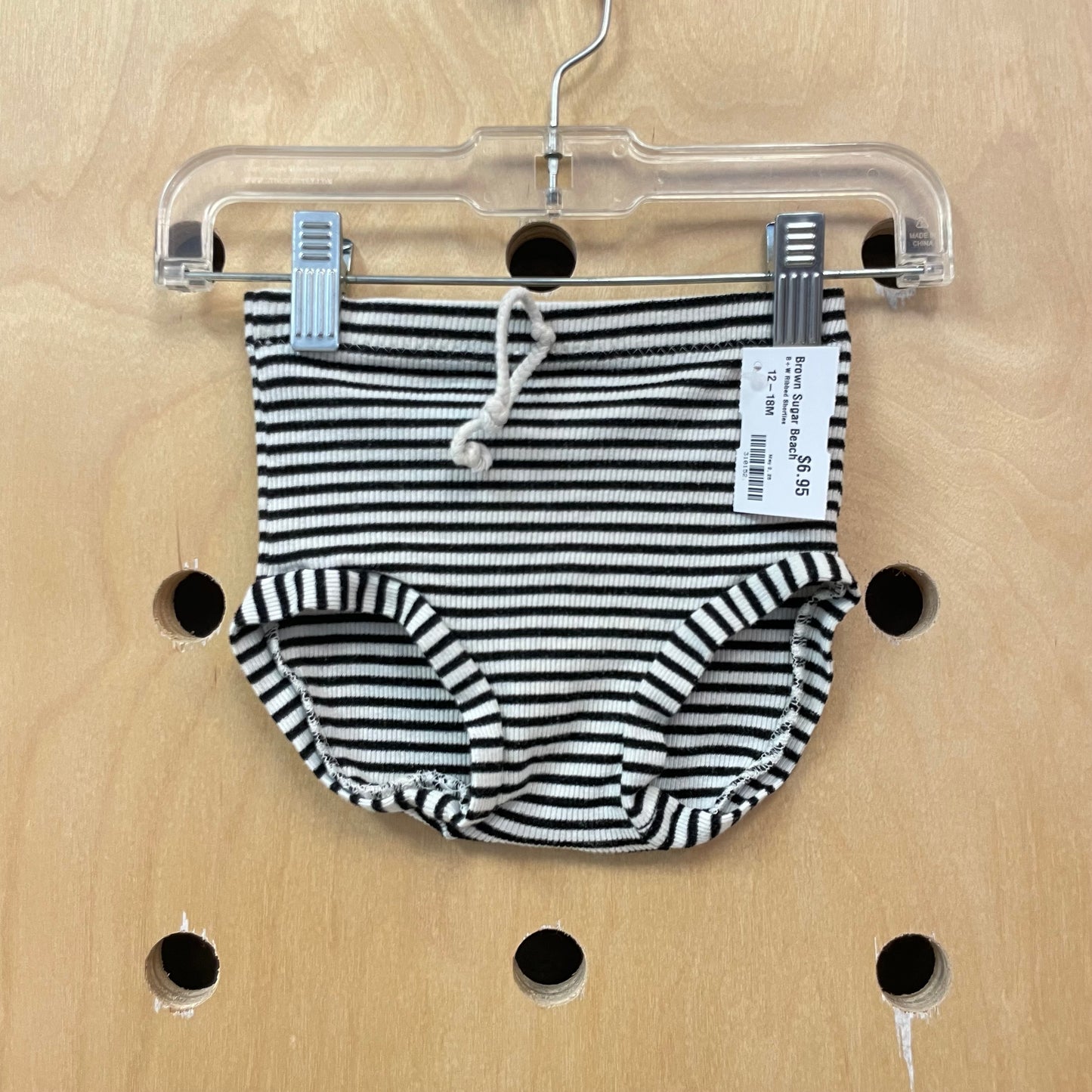 B+W Ribbed Shorties