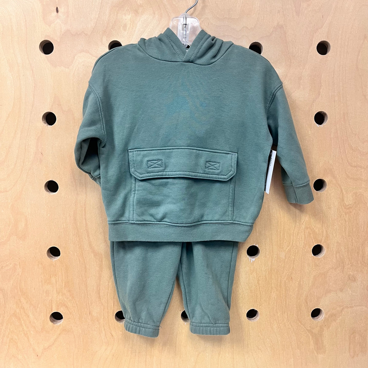 Green Hoodie Outfit