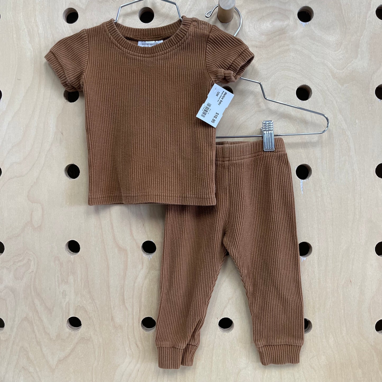 Brown Ribbed Outfit