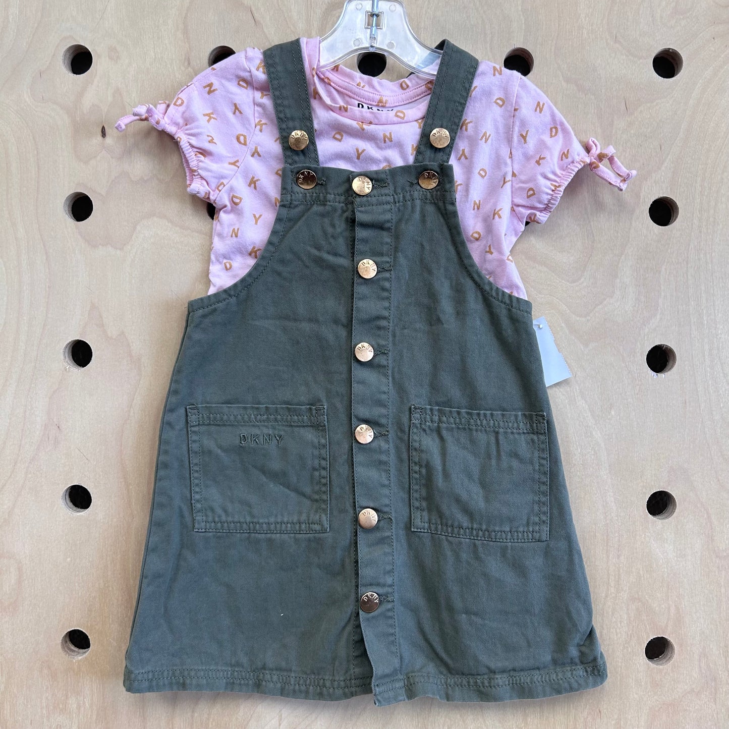 Olive Denim Jumper+Pink Top Outfit