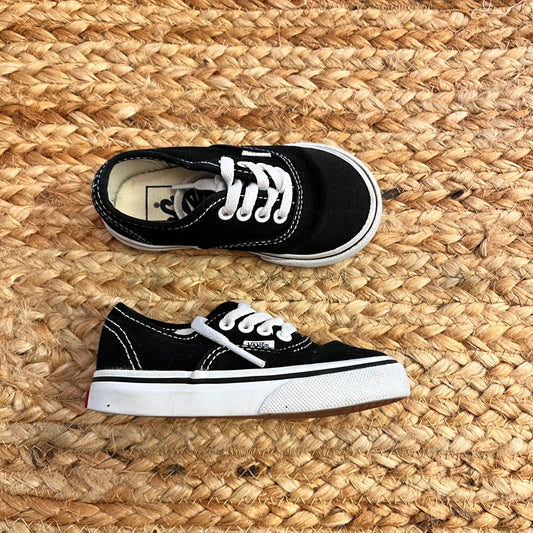 B&W Lace Skate Sneakers