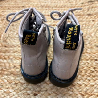 Beige Air-Wair Zip-Up Boots