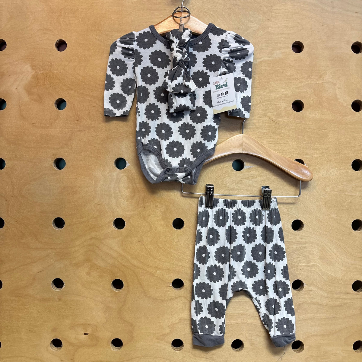 3pc White/Grey Floral Bamboo Outfit/Headband